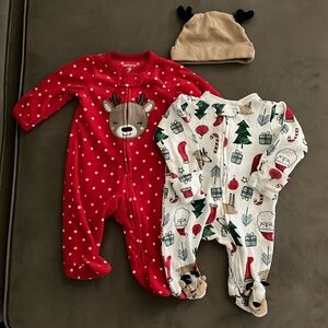5/$12 Carter’s Newborn Winters Sleepers with hat